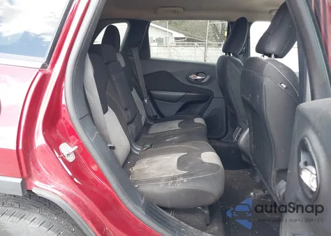 2014 Jeep Cherokee Latitude z USA, uszkodzony, nr VIN 1C4PJMCSXEW150363